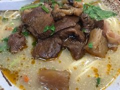 -金杨拉面王小吃面馆·牛三宝面·红烧牛肉粉