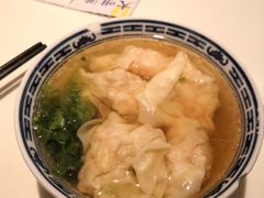w原只鲜虾净云吞-新大咀港式茶餐厅(宝山万达店)