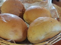 自制面包篮BreadBasket-布拉格餐厅· 中欧捷克菜(全国首店)