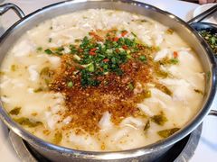 -德林酸菜鱼火锅(南丹店)