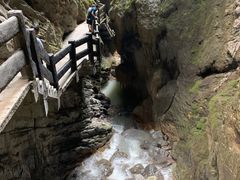 -龙水峡地缝景区