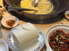 -陈大锅·岳阳鱼馆·地道岳阳菜(美食街店)