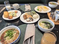 -东方红海鲜百汇(国际大厦店)