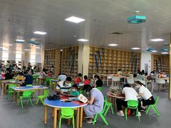 -增城图书馆(荔景大道辅路店)