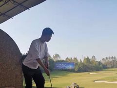 -江滨一号高尔夫俱乐部(滨江店)