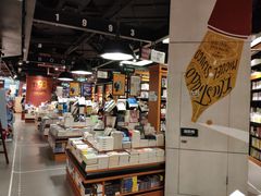 -西西弗书店&矢量咖啡(凯德晶萃广场店)