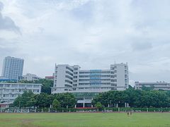 -广东轻工职业技术大学(新港校区)