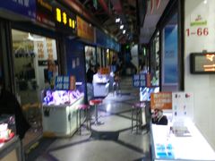 -上海不夜城广场(上海不夜城金融大厦店)