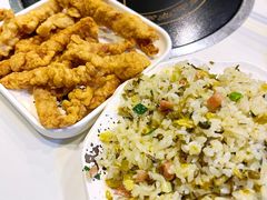 -德林酸菜鱼火锅(南丹店)