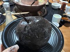 -果松木炭酸菜铜火锅·外婆参鸡汤