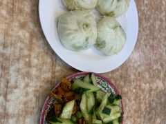 -白阿婆过油肉拌面·大盘鸡