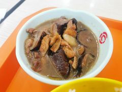 -六和餐饮(东城根店)