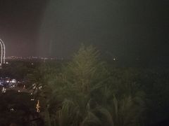 -三亚湾海居铂尔曼度假酒店