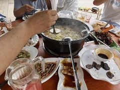 -菌海森林·非遗野生菌火锅(西山区滇池路摩根道店)