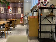 -必胜客(WOW昙华林店)