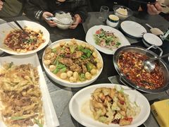 -壹号院音乐餐厅•烤全羊•新疆菜(浐灞店)