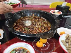 -烧哥美蛙肥肠鱼火锅·十五年社区店