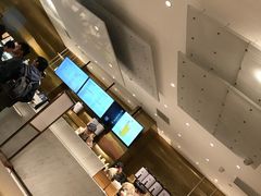 -奈雪的茶(湖滨银泰in77C区PRO店)