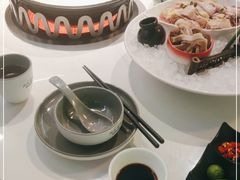 -洪氏嗨捞·广东猪肚鸡·椰子鸡火锅(西咸万象城店)