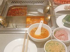 -海底捞火锅(宝龙广场夜宵主题店)