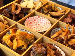 -野菌皇海景野生菌火锅(滨海大道店)