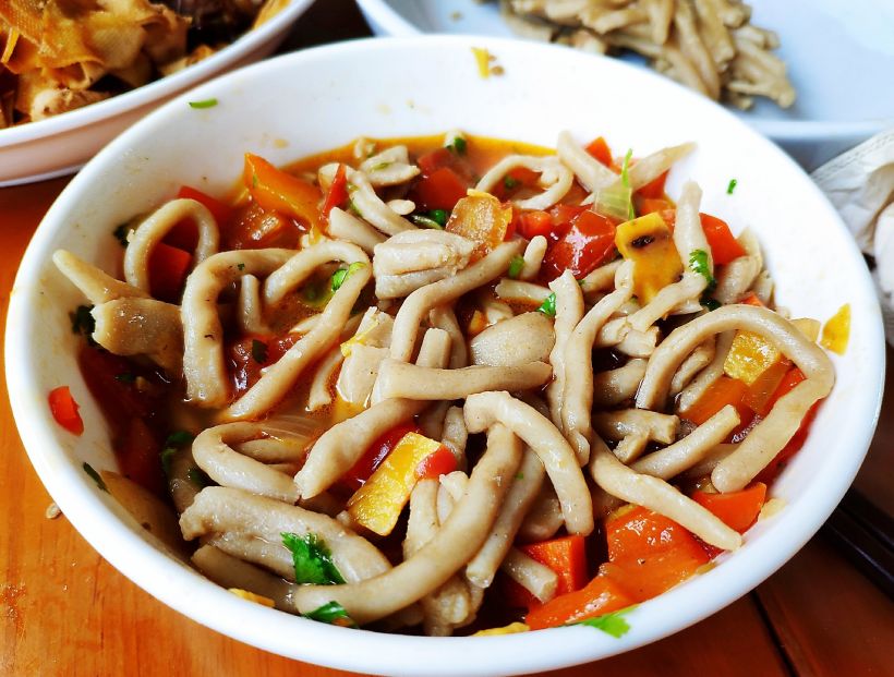 天凉了来点番茄羊肉汤莜面暖暖胃