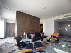 -上海虹桥西郊假日酒店