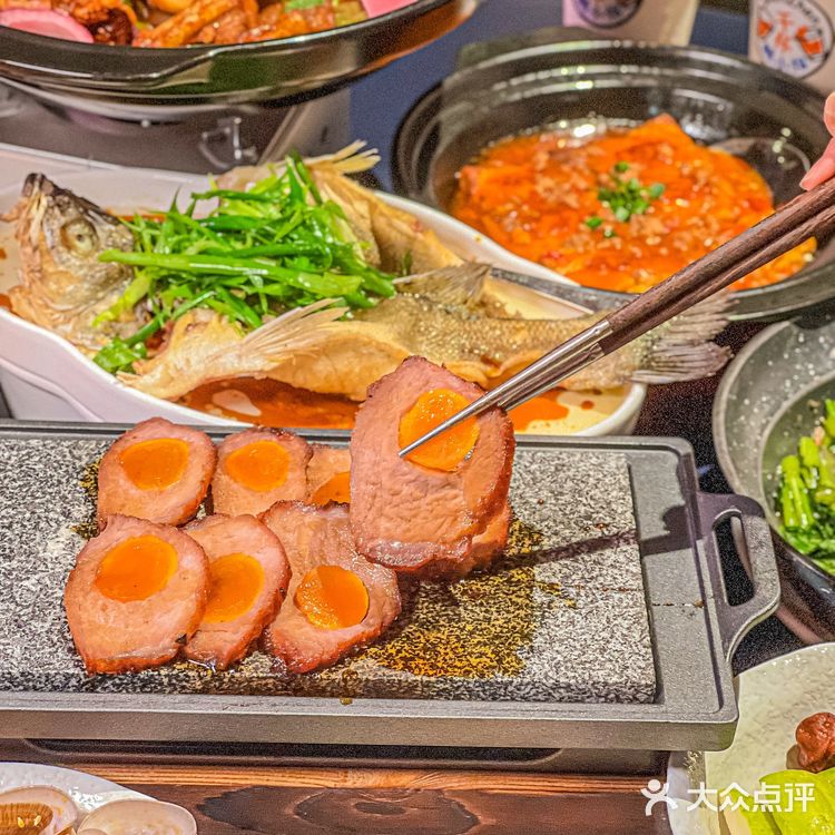 在深圳终于吃上了❗️咸蛋黄叉烧太幸福了趴🤩