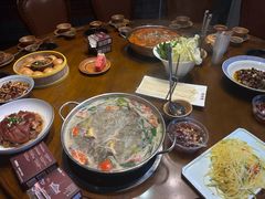-亮欢寨酸汤鱼(沙冲路店)