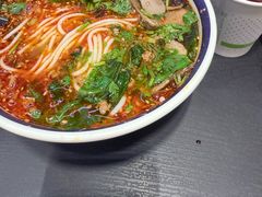 -云阿蛮云南生烫牛肉米线(奉贤路店)