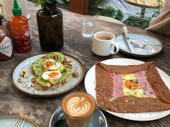 牛油果煮蛋吐司-RAC BAR(安福路店)