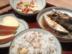 -山食间·中式营养轻餐(保利时光里店)