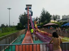 尖峰时刻-欢乐水魔方水世界