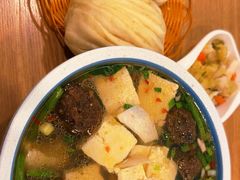 -金莹丸子汤清真(朝外SOHO店)