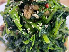 -苏莱特色牛骨滩羊手抓馆(长城东街总店)