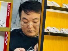 -优医视平价眼镜蔡司依视路折扣工厂店(十里堡店)
