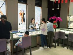 -周大福CHOW TAI FOOK(南翔老街店)