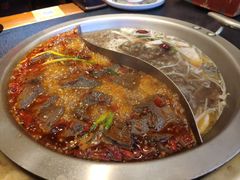 -沸炉重庆老火锅(军事博物馆店)