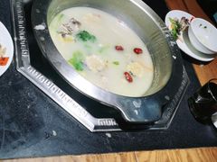 -佬土鹅肠火锅(扬中步行街店)