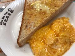 鲜牛油麦包厚多士-旺记冰室(九龙中心大厦店)