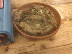 -霄汉牛三鲜湖北砂锅菜(万松园2店)