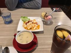-必胜客(金凤店)