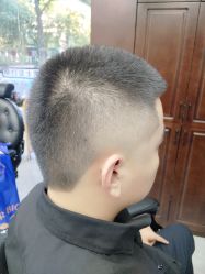 -大人物·男士理发馆
