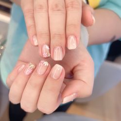 -悠禾·美甲美睫·皮肤管理