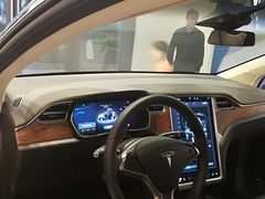 -TESLA 特斯拉(上海太古汇体验店)