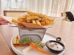 -Mark&Mars Restaurant
