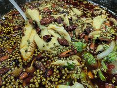 -烧哥美蛙肥肠鱼火锅·十五年社区店