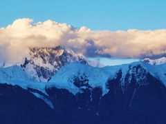 -贡嘎雪山