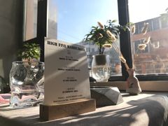 -HIGH FIVE哈福手工汉堡(桂林路店)