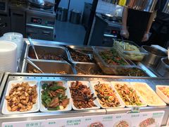 自助取餐区-老乡鸡(上海品尊国际中心店)